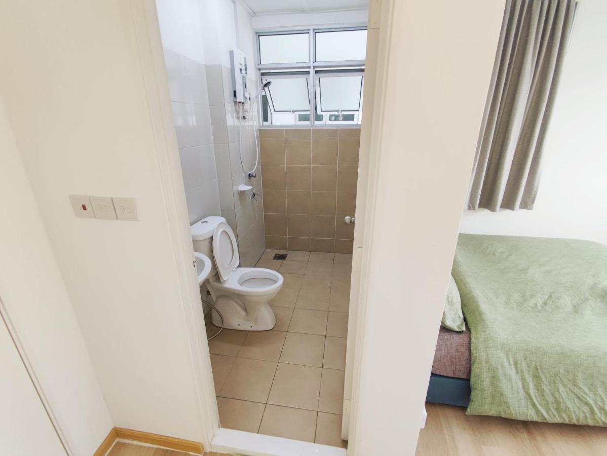 Muji Homestay Kuching Scenic View 2 Bedrooms Entire Apartment Bagian luar foto