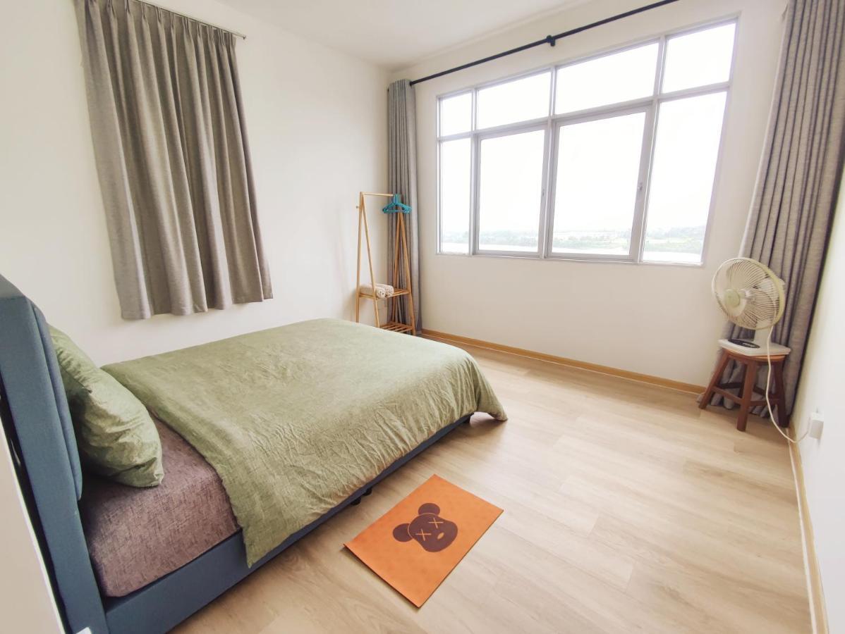 Muji Homestay Kuching Scenic View 2 Bedrooms Entire Apartment Bagian luar foto